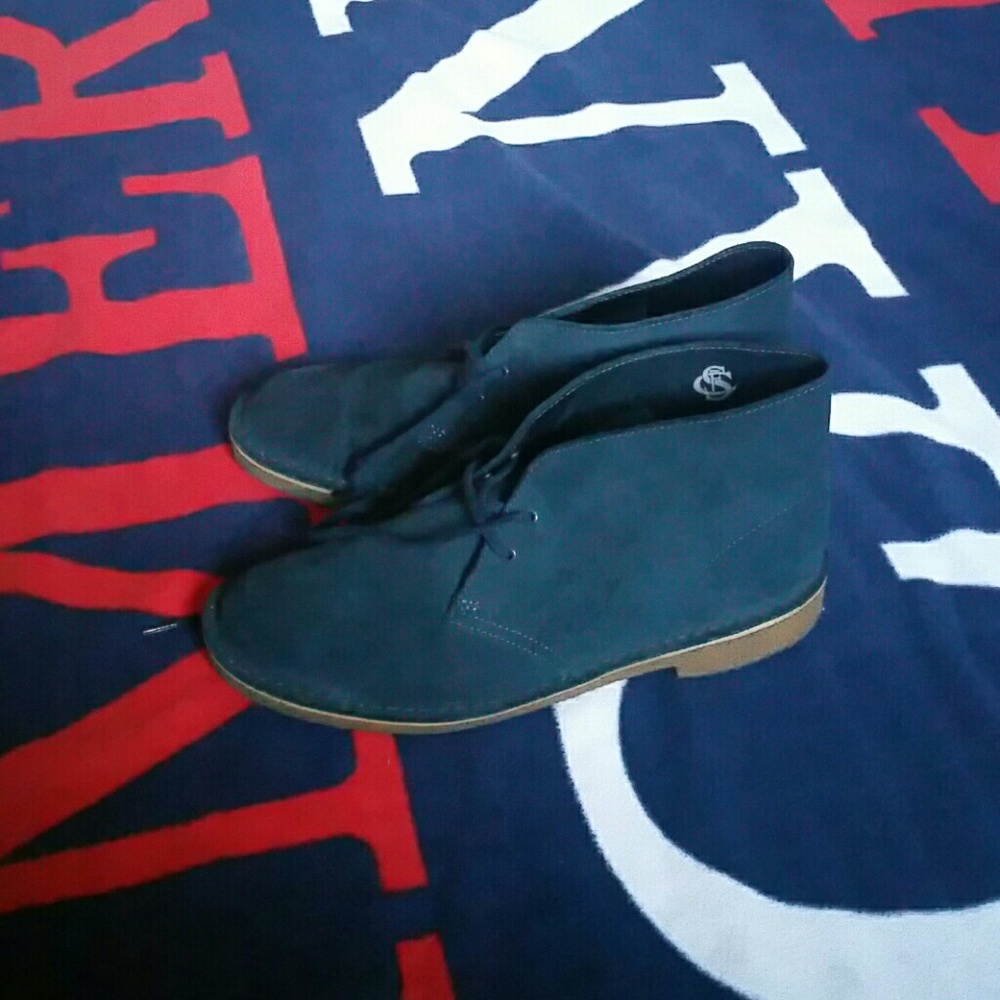 Clarks - Picture 3 of 7